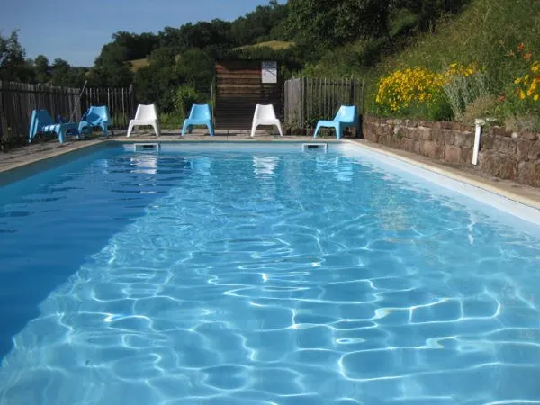Gîte du Domaine des Costes Rouges - Piscine